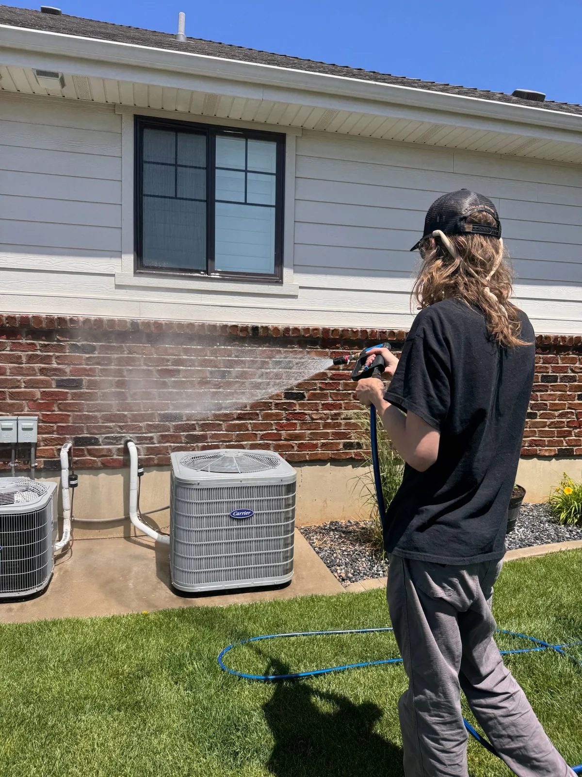 Residential house washing